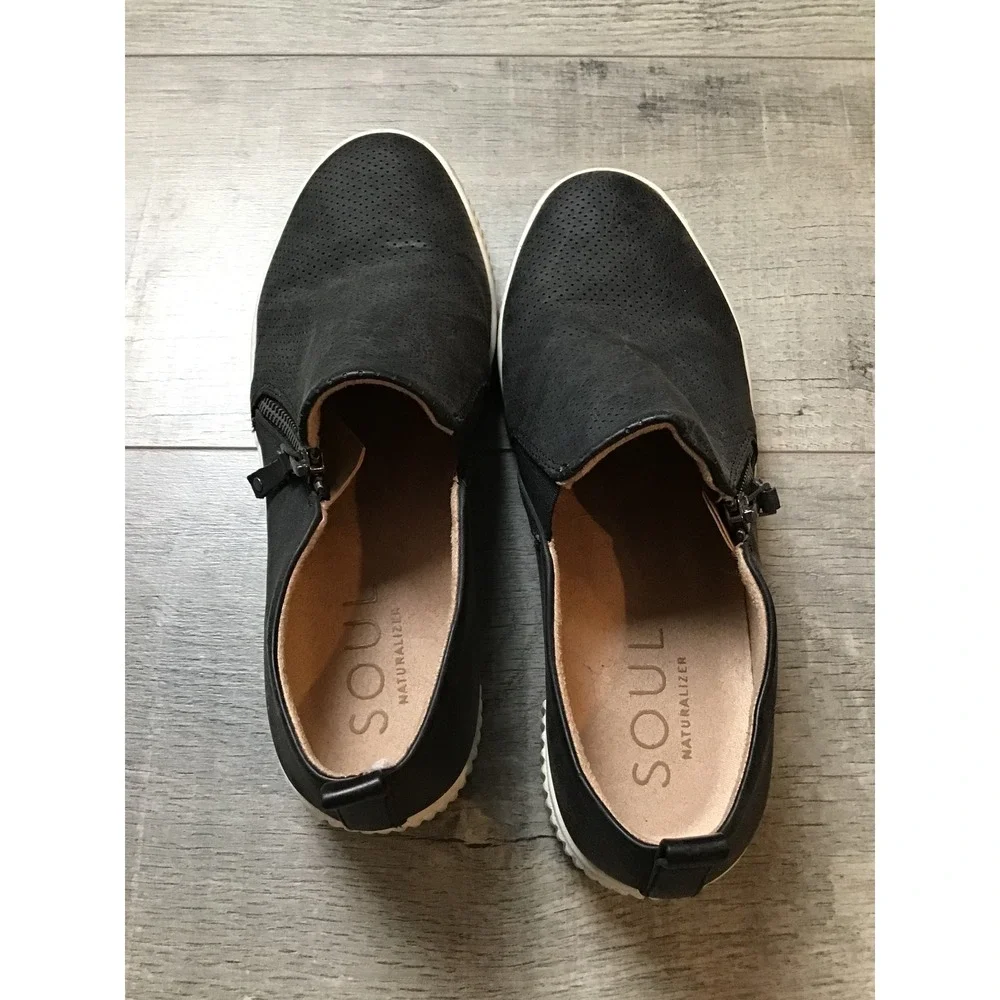 SOUL Naturalizer Women's Black Wide Turner Slip-On Sneaker Size 8.5M‎